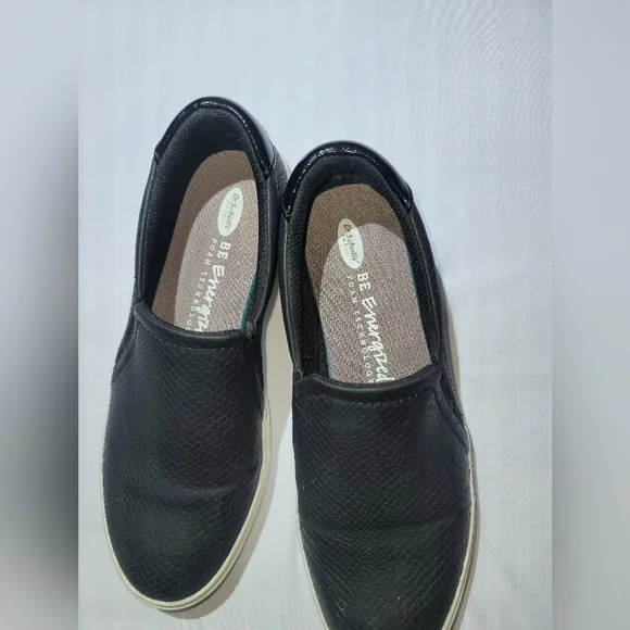 Dr. Scholl's synthetic leather shoes. - Picture 7 of 8